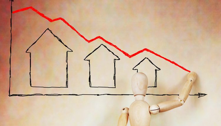 Prezzi delle case: continua il calo del valore degli immobili