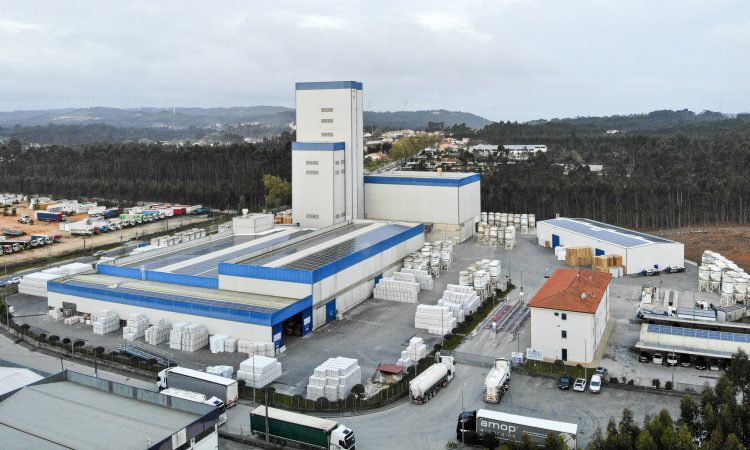 FASSA BORTOLO, lo stabilimento di Batalha festeggia il suo 20° anniversario