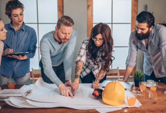 Team building vs team working: guida 2025 per aziende che vogliono crescere