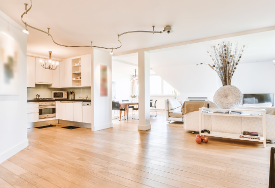 La casa che cambia con la famiglia: ambienti flessibilie ben connessi